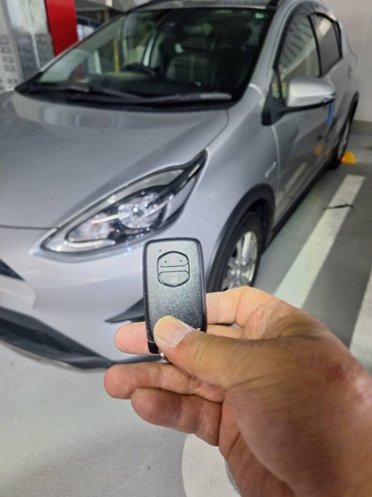 平成30年式TOYOTAアクアスマートキー紛失復旧　明朗会計で出張対応