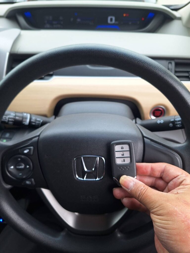 HONDAフリードスマートキー紛失復旧　明朗会計で出張対応