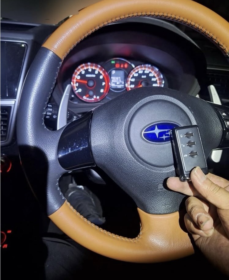 SUBARU スバルエクシーガクロスオーバー7 鍵紛失復旧